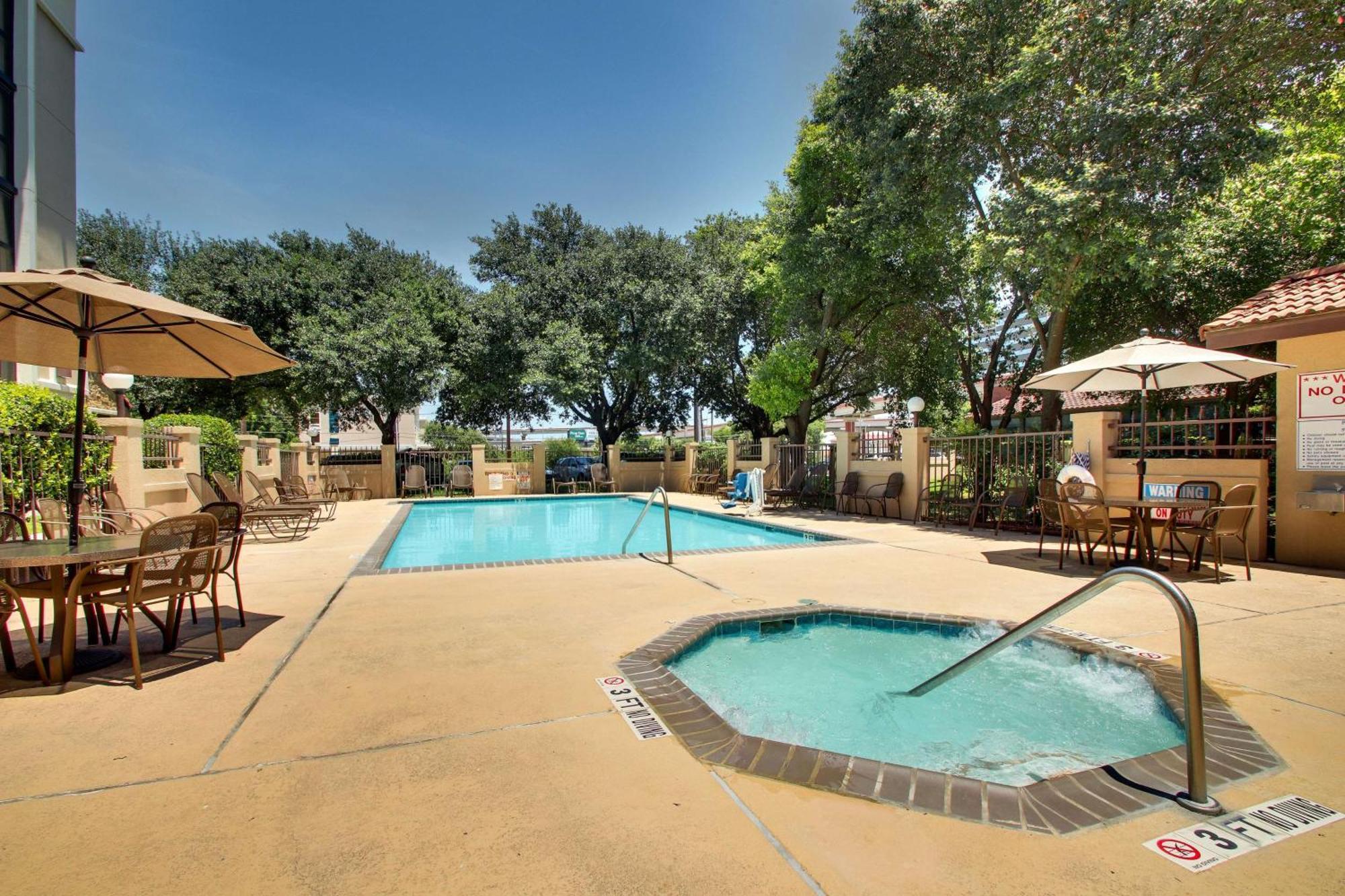 Drury Plaza Hotel San Antonio Airport Dış mekan fotoğraf